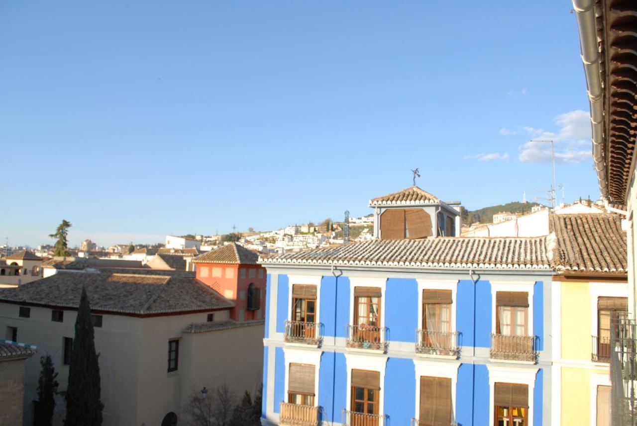 La Perla Granada Suites Exterior photo
